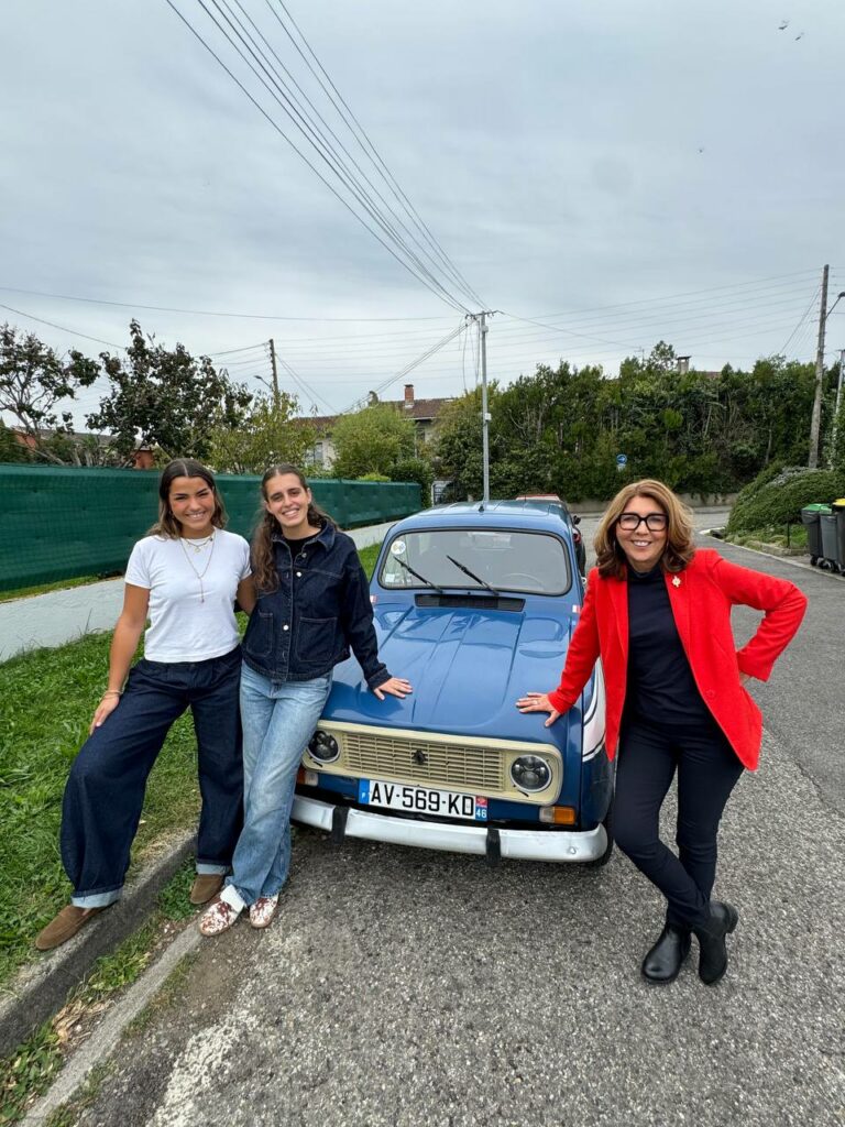 Juliette et Romane, étudiantes de Mons, engagées dans le 4L Trophy 2026